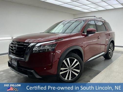 Scarlet Ember 2024 Nissan Pathfinder Platinum