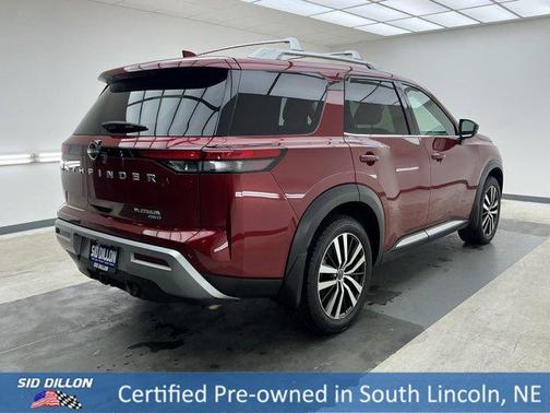 Scarlet Ember 2024 Nissan Pathfinder Platinum