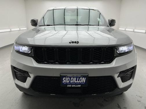 2023 Jeep Grand Cherokee Altitude