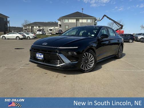 2025 Hyundai SONATA Hybrid Limited