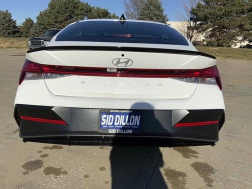 2026 Hyundai ELANTRA SEL