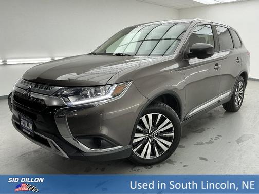 2019 Mitsubishi Outlander ES