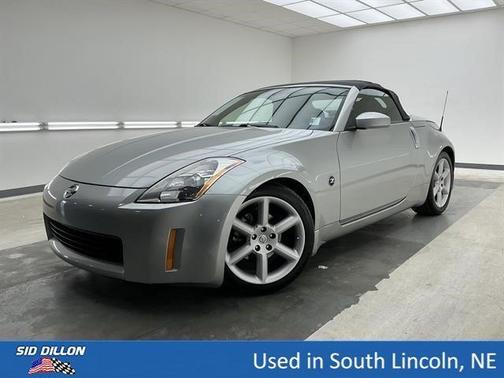 Chrome Silver 2005 Nissan 350Z Touring