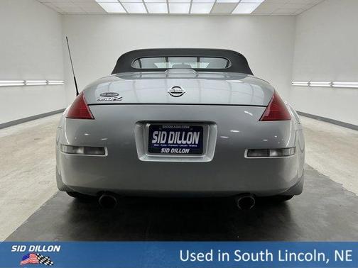 Chrome Silver 2005 Nissan 350Z Touring