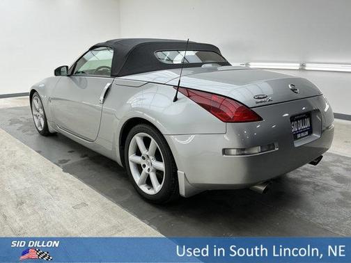 Chrome Silver 2005 Nissan 350Z Touring