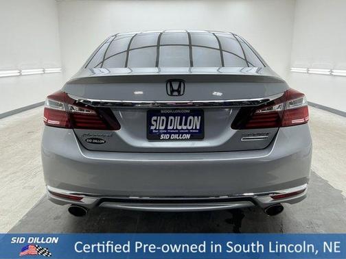 Lunar Silver Metallic 2017 Honda Accord Sport SE