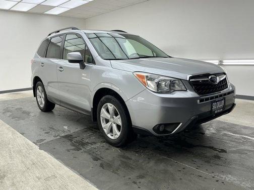 Ice Silver Metallic 2015 Subaru Forester 2.5i Limited