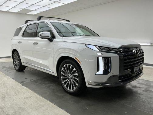 Hyper White 2023 Hyundai PALISADE Calligraphy