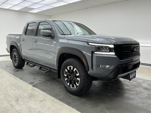 Boulder Gray 2022 Nissan Frontier PRO-4X