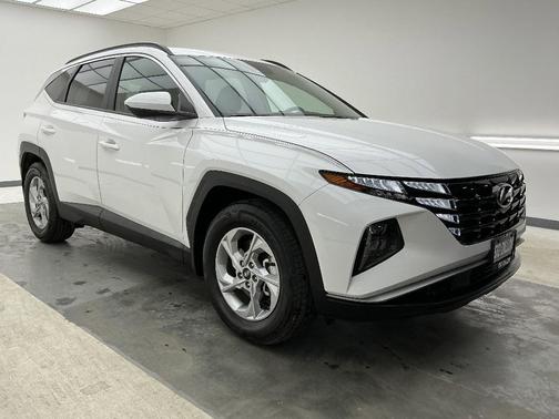 White Pearl 2024 Hyundai TUCSON SEL