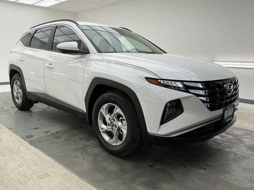 White Pearl 2024 Hyundai TUCSON SEL