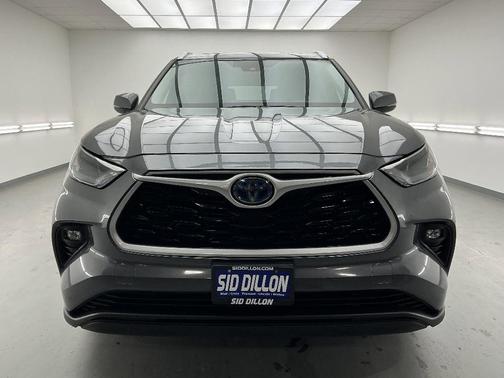 2021 Toyota Highlander Hybrid XLE