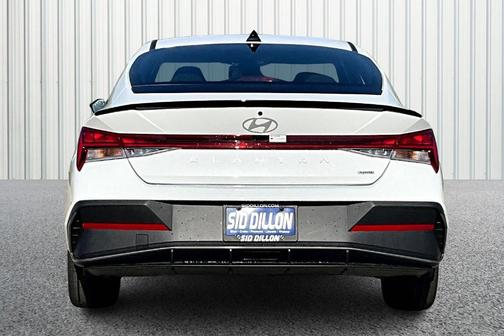 2025 Hyundai ELANTRA HEV SEL