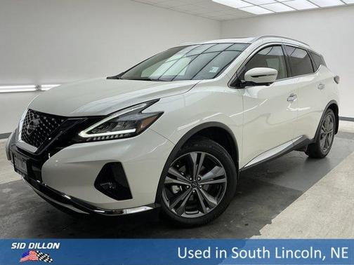 White 2023 Nissan Murano Platinum