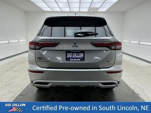 Alloy Silver Metallic 2024 Mitsubishi Outlander SE Black Edition