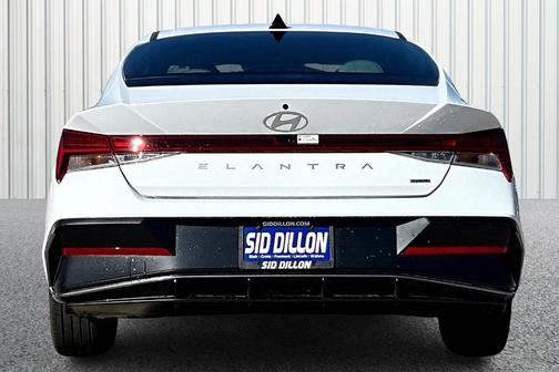 2025 Hyundai ELANTRA HEV Limited