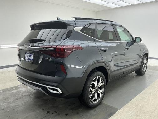 2023 Kia Seltos EX