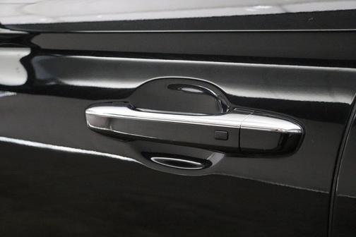 2018 Genesis G90 3.3T Premium