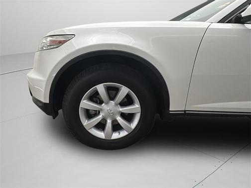 2005 INFINITI FX35 