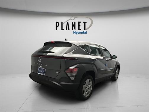 2026 Hyundai KONA SE