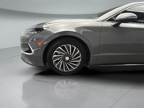2021 Hyundai SONATA Hybrid Limited