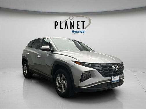 2022 Hyundai TUCSON SE