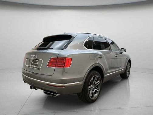 Silver Storm Metallic 2018 Bentley Bentayga Activity Edition