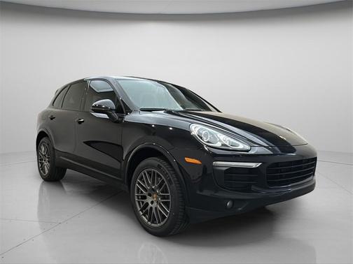 2017 Porsche Cayenne Base