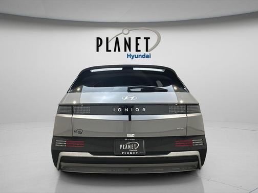 Cyber Gray 2026 Hyundai IONIQ 5 SE