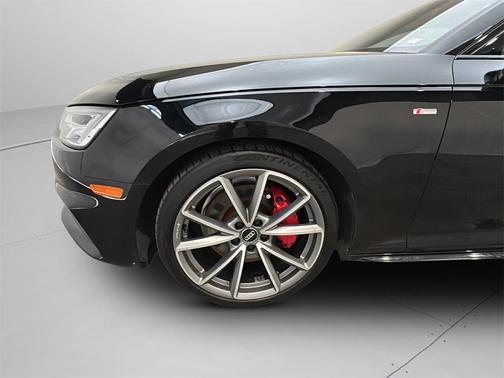 2018 Audi A4 2.0T Premium Plus