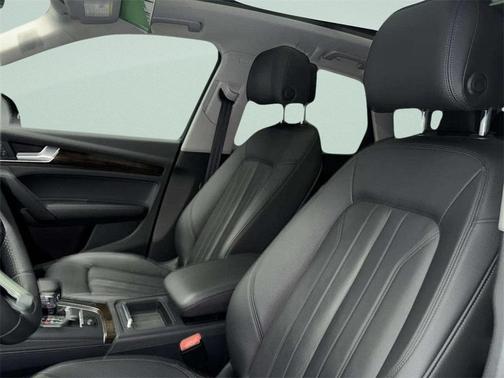2018 Audi Q5 2.0T Premium Plus