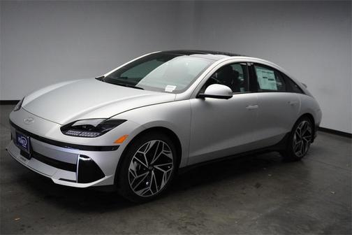 2025 Hyundai IONIQ 6 Limited