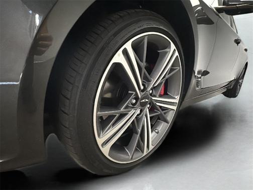 2025 Genesis G70 3.3T Sport Advanced