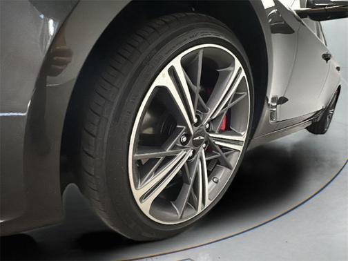 2025 Genesis G70 3.3T Sport Advanced