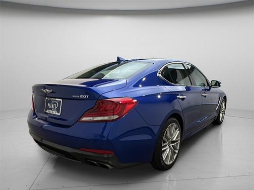 2021 Genesis G70 2.0T