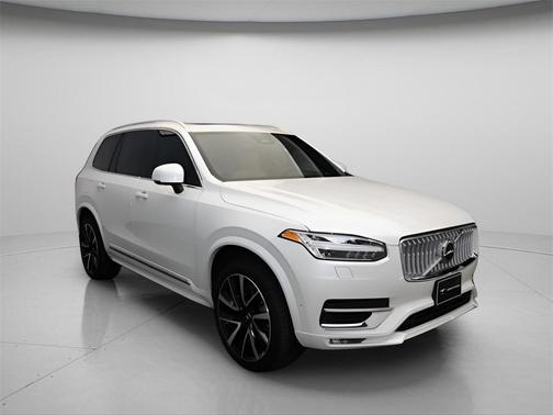 2024 Volvo XC90 B6 Ultimate Bright Theme 7-Seater