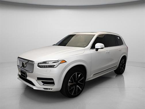 2024 Volvo XC90 B6 Ultimate Bright Theme 7-Seater