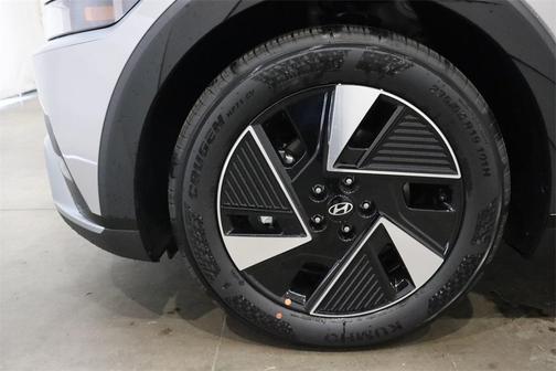 2025 Hyundai IONIQ 5 SE