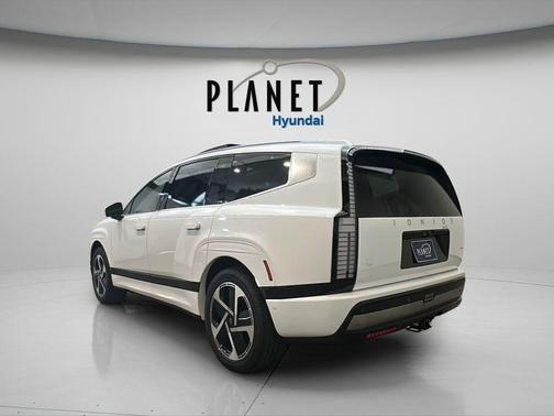 Snow White Pearl 2026 Hyundai IONIQ 9 PERFORMANCE CALLIGRAPHY