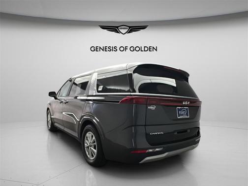 2023 Kia Carnival LX