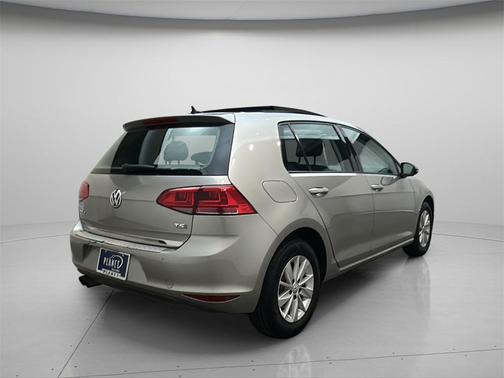 2016 Volkswagen Golf TSI S 4-Door