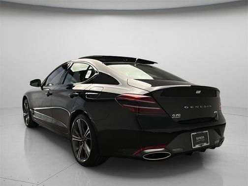 2025 Genesis G70 2.5T