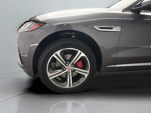 2019 Jaguar F-PACE S