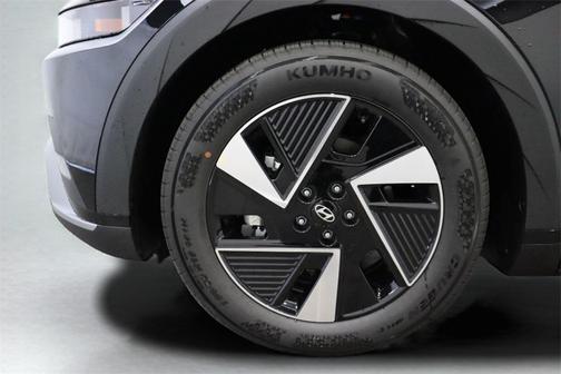 2025 Hyundai IONIQ 5 SE