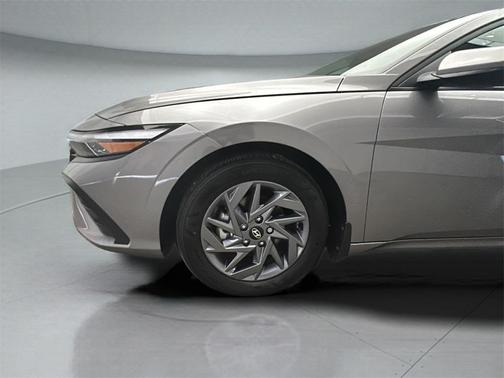 2024 Hyundai ELANTRA HEV Blue
