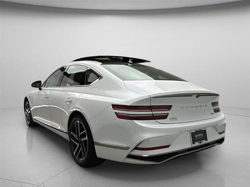 2025 Genesis G80 2.5T