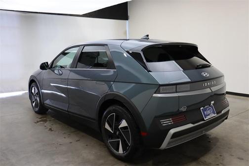 2025 Hyundai IONIQ 5 SE