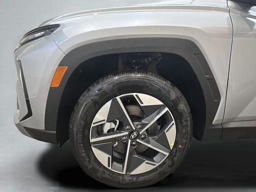 Shimmering Silver 2026 Hyundai TUCSON Plug-In Hybrid SEL