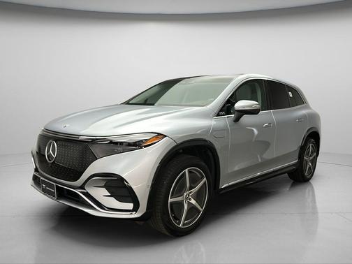 Cirrus Silver Metallic 2023 Mercedes-Benz EQS 580 Base 4MATIC