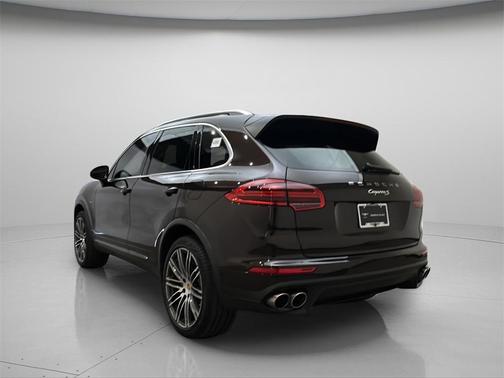 2016 Porsche Cayenne S